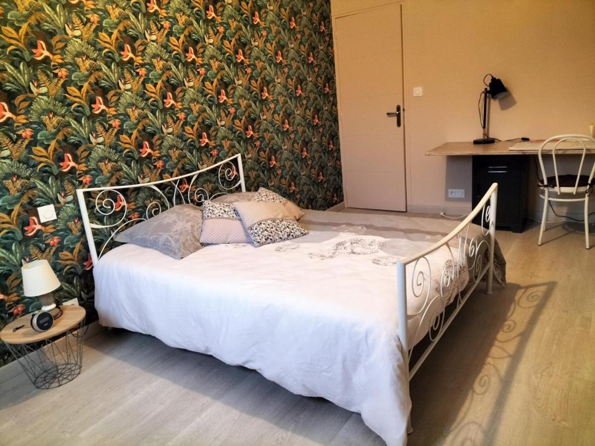 Bed and Breakfast Chez Nadine à Valframbert Extérieur photo